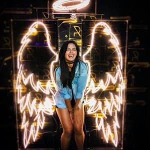 Meet your Posher, Ariana